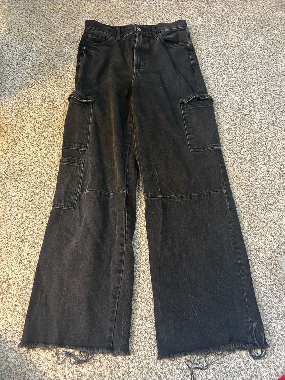 Express Black Wide-Leg Cargo Jeans with Raw Hem